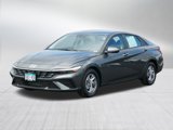 Certified 2025 Hyundai Elantra SE image 3