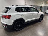 Certified 2022 Volkswagen Taos SE image 3