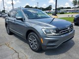 Certified 2020 Volkswagen Tiguan SE w/ Panoramic Sunroof Package image 3