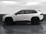 Used 2021 Toyota RAV4 LE image 3