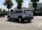 Used 2020 Jeep Cherokee Latitude w/ Advanced Safety Group image 4
