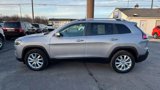 Used 2020 Jeep Cherokee Limited image 2
