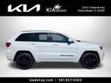 Used 2018 Jeep Grand Cherokee Altitude image 3