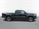 Used 2019 Toyota Tacoma TRD Off-Road image 2