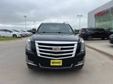 Used 2015 Cadillac Escalade Premium image 2