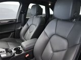 Certified 2023 Porsche Macan image 5
