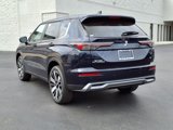 New 2025 Mitsubishi Outlander SE image 3