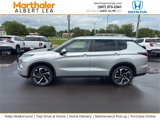 Used 2022 Mitsubishi Outlander ES image 2