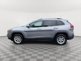 Used 2017 Jeep Cherokee Latitude w/ True North Edition image 4