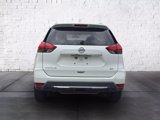 Used 2017 Nissan Rogue SV image 4