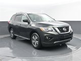 Used 2018 Nissan Pathfinder SV image 3