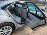 Used 2017 Toyota Camry LE image 5