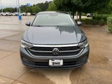 Used 2022 Volkswagen Jetta SE image 2