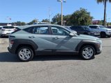 Used 2024 Hyundai Kona SE image 2