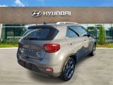 Certified 2022 Hyundai Venue SEL w/ Cargo Package image 4