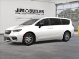 New 2025 Chrysler Pacifica Select image 3