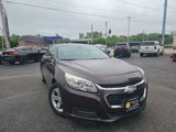Used 2015 Chevrolet Malibu LT image 2