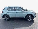 New 2025 Hyundai Venue SEL image 4