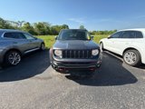 Used 2019 Jeep Renegade Trailhawk image 2