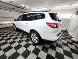 Used 2017 Chevrolet Traverse LT w/ Style and Technology Package image 3