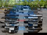 Certified 2023 GMC Acadia SLE w/ Driver Convenience Package image 3