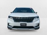 Used 2022 Kia Carnival LX image 2