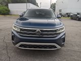 Used 2023 Volkswagen Atlas Cross Sport SE image 2