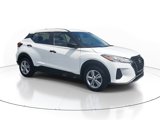 Used 2024 Nissan Kicks S image 2