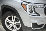 Used 2024 GMC Terrain SLE image 2