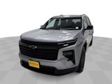 New 2025 Chevrolet Traverse LT image 3