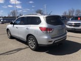 Used 2016 Nissan Pathfinder S image 3