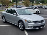 Used 2018 Volkswagen Passat 2.0T SE image 3