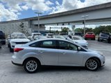 Used 2016 Ford Focus SE w/ SE Cold Weather Package image 5