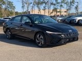 New 2025 Hyundai Elantra Limited image 3