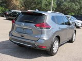 Used 2020 Nissan Rogue SV image 3