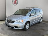 Used 2016 Chrysler Town & Country Touring image 3