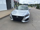 Used 2023 Nissan Altima 2.5 SV image 3