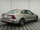 Used 2020 Volvo S60 T5 Momentum image 5