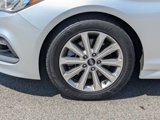 Used 2016 Hyundai Sonata Limited w/ Option Group 05 image 3