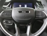Used 2023 Jeep Grand Cherokee Laredo image 5