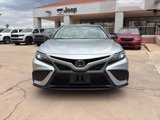 Used 2022 Toyota Camry SE image 2