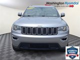 Used 2020 Jeep Grand Cherokee Laredo image 2