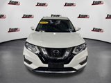 Used 2020 Nissan Rogue SV image 2