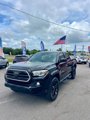Used 2018 Toyota Tacoma TRD Sport image 2