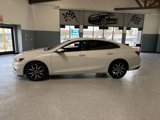Used 2017 Chevrolet Malibu LT image 4