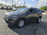 Used 2022 Jeep Compass Latitude image 3