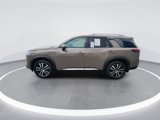 Used 2023 Nissan Pathfinder Platinum w/ Cargo Package image 5
