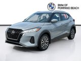 Used 2023 Nissan Kicks SV image 3
