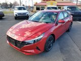 Certified 2022 Hyundai Elantra SEL w/ Convenience Package image 2