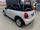 Used 2014 MINI Cooper 2-Door Hardtop image 3